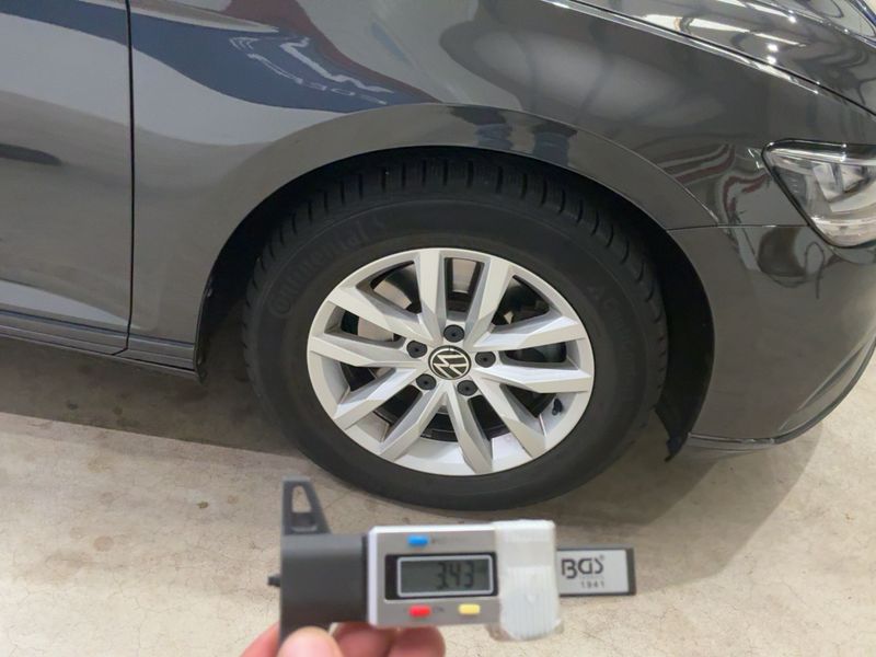 Volkswagen Passat 2.0 TDI Business 2023 – снимка 11