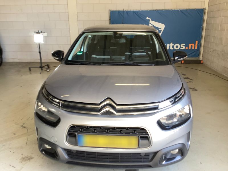 Citroen C4 Cactus 1.2 e-THP Shine 2018 – снимка 14
