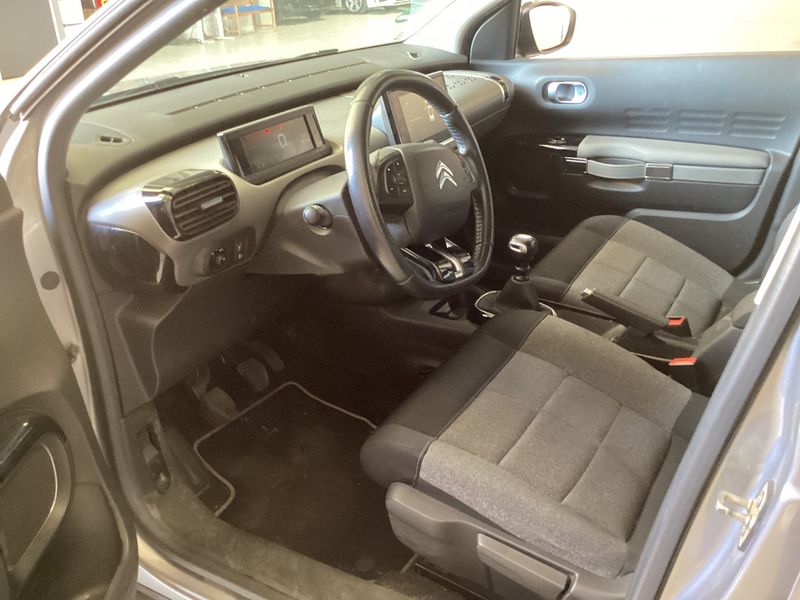 Citroen C4 Cactus 1.2 e-THP Shine 2018 – снимка 16