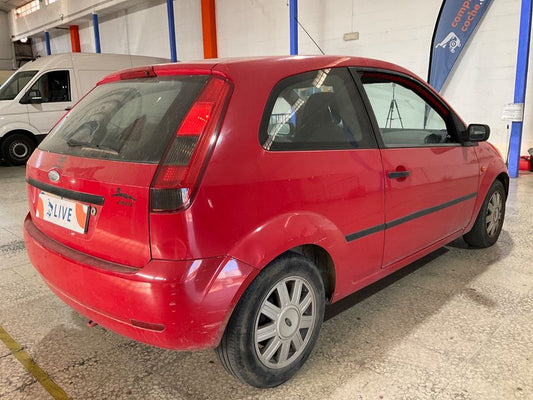 Ford Fiesta 1.3 Ambiente 2005 – снимка 2