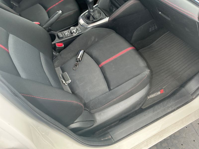 Mazda 2 1.5 Diesel Sports-Line 2015 – снимка 29