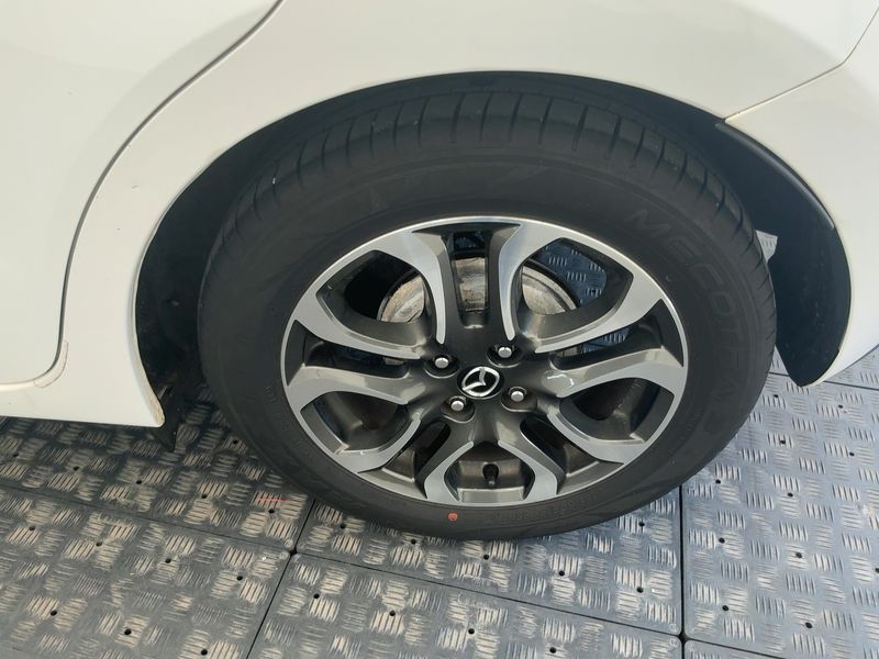 Mazda 2 1.5 Diesel Sports-Line 2015 – снимка 5