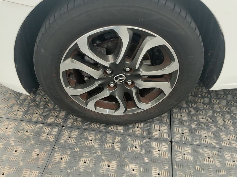 Mazda 2 1.5 Diesel Sports-Line 2015 – снимка 3