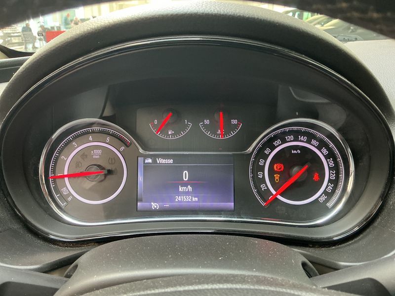 Opel Insignia Sports Tourer 2.0 CDTI Edition 2014 – снимка 4