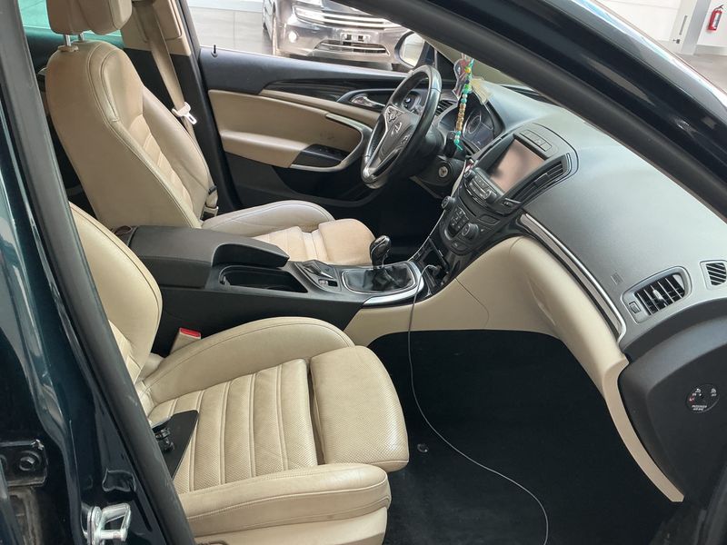 Opel Insignia Sports Tourer 2.0 CDTI Edition 2014 – снимка 3