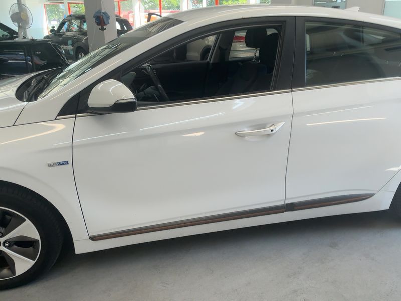Hyundai IONIQ electric drive 88 kW Style Elektro 2018 – снимка 4