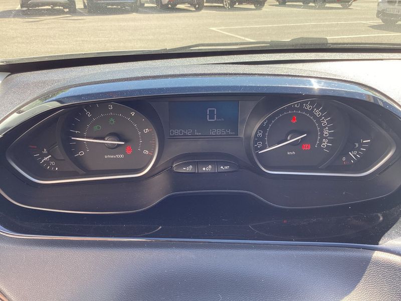 Peugeot 208 1.6 Blue-HDi Active 2016 – снимка 18
