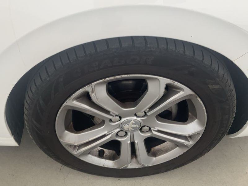 Peugeot 208 1.6 Blue-HDi Active 2016 – снимка 11