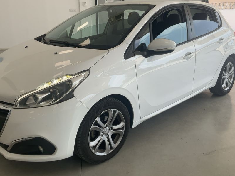 Peugeot 208 1.6 Blue-HDi Active 2016 – снимка 2