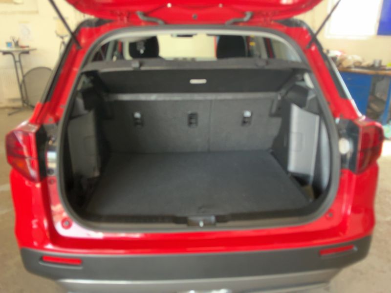 Suzuki Vitara 1.4 BoosterJet Mild-Hybrid Comfort 4x2 2023 – снимка 16