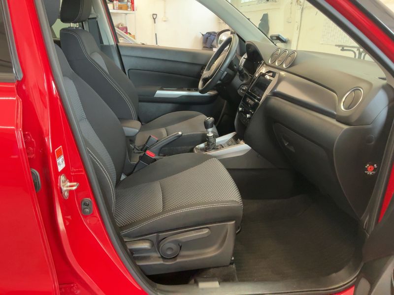 Suzuki Vitara 1.4 BoosterJet Mild-Hybrid Comfort 4x2 2023 – снимка 17