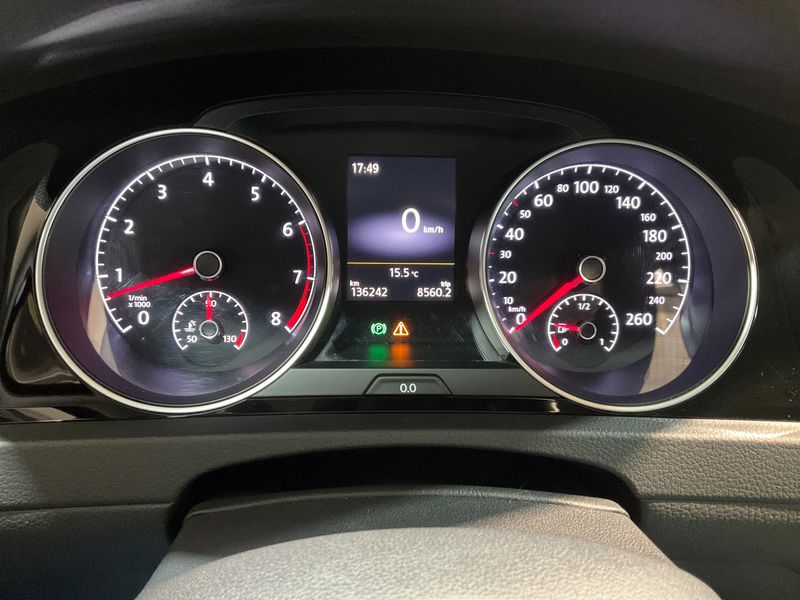 Volkswagen Golf VII 1.2 TSI Allstar BlueMotion Tech 2016 – снимка 18