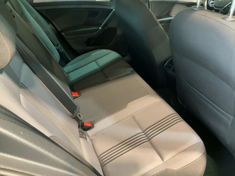 Volkswagen Golf VII 1.2 TSI Allstar BlueMotion Tech 2016 – снимка 19
