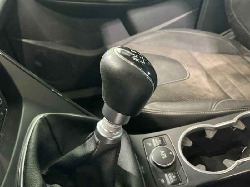 Ford Kuga 2.0 TDCi Individual 2016 – снимка 40