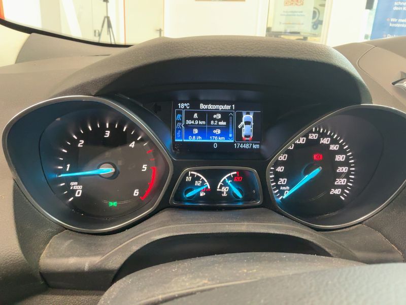 Ford Kuga 2.0 TDCi Individual 2016 – снимка 19