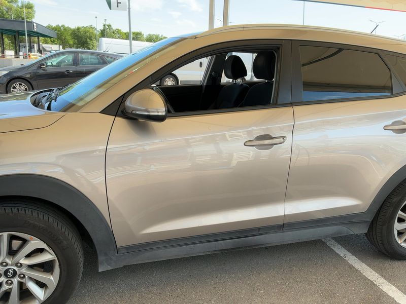 Hyundai Tucson 1.7 CRDi Klass BlueDrive 2015 – снимка 4