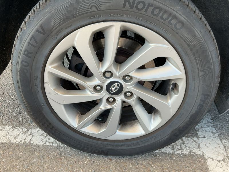 Hyundai Tucson 1.7 CRDi Klass BlueDrive 2015 – снимка 9