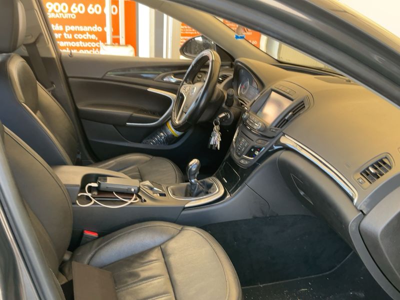 Opel Insignia 2.0 CDTI Excellence 2013 – снимка 16