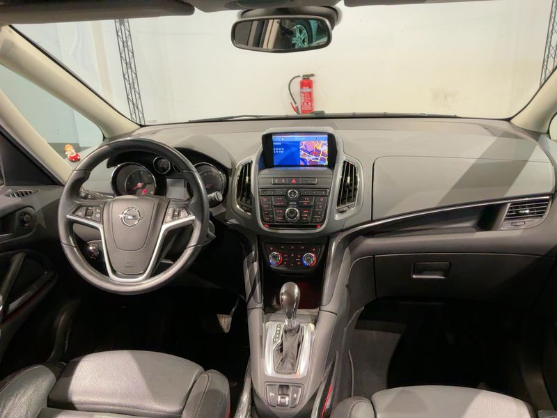 Opel Zafira Tourer 2.0 CDTI Innovation 2013 – снимка 18