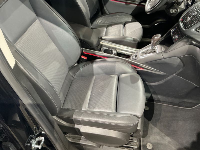 Opel Zafira Tourer 2.0 CDTI Innovation 2013 – снимка 43