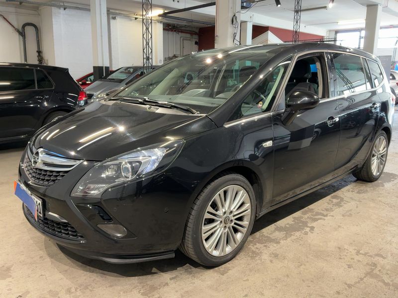 Opel Zafira Tourer 2.0 CDTI Innovation 2013 – снимка 2