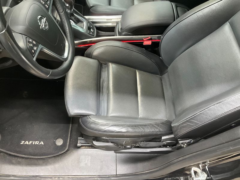Opel Zafira Tourer 2.0 CDTI Innovation 2013 – снимка 50