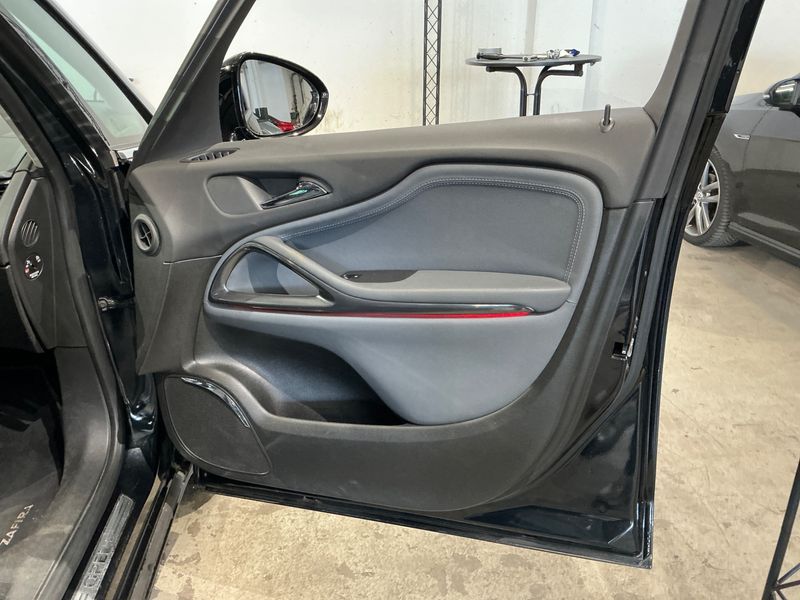 Opel Zafira Tourer 2.0 CDTI Innovation 2013 – снимка 40