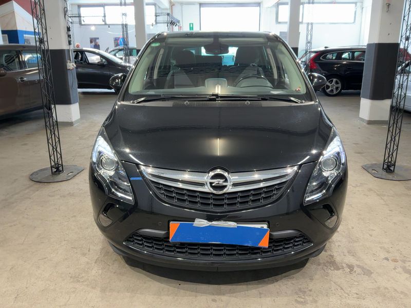 Opel Zafira Tourer 2.0 CDTI Innovation 2013 – снимка 14