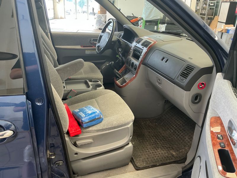 Kia Carnival 2.9 CRDi EX 2002 – снимка 3