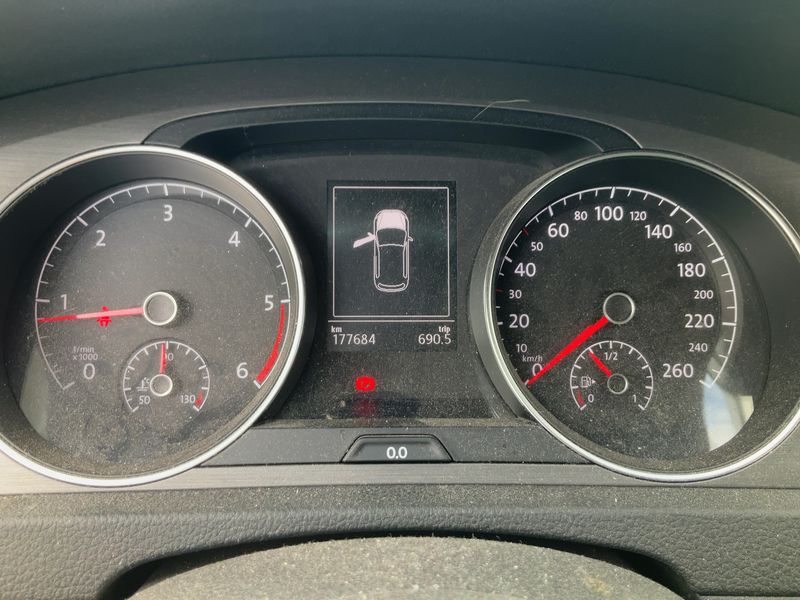 Volkswagen Golf VII 1.6 TDI Comfortline BlueMotion Tech 2013 – снимка 13