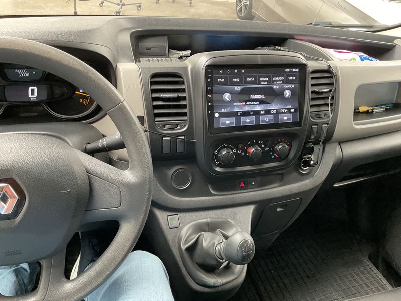 Renault Trafic 1.6 dCi L2H1 2,9t 2017 – снимка 17