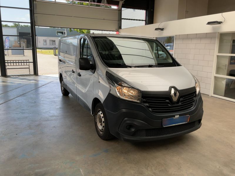 Renault Trafic 1.6 dCi L2H1 2,9t 2017 – снимка 12