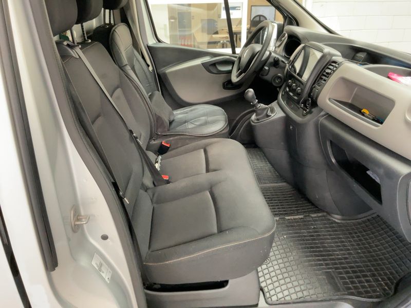 Renault Trafic 1.6 dCi L2H1 2,9t 2017 – снимка 16