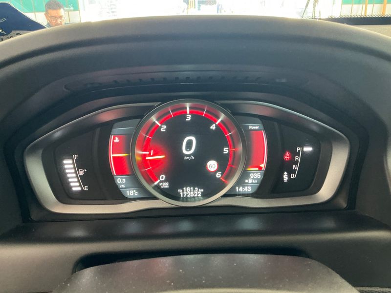 Volvo XC60 2.0 D4 Ocean Race 2WD 2014 – снимка 19