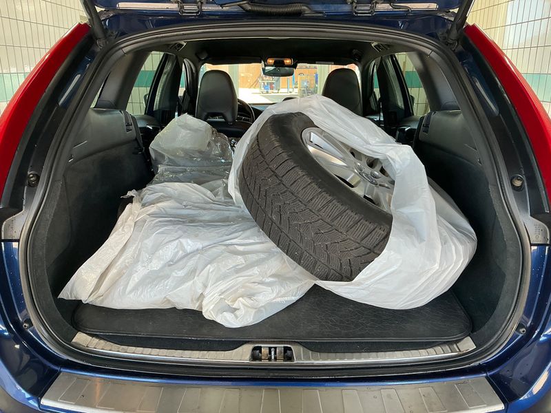 Volvo XC60 2.0 D4 Ocean Race 2WD 2014 – снимка 16