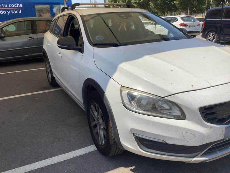 Volvo V60 Cross Country 2.0 D3 Kinetic 2016 – снимка 12