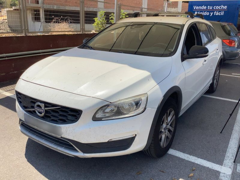 Volvo V60 Cross Country 2.0 D3 Kinetic 2016 – снимка 1