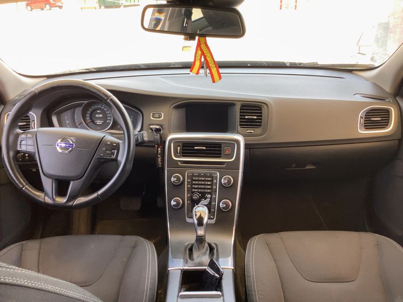 Volvo V60 Cross Country 2.0 D3 Kinetic 2016 – снимка 17
