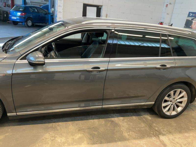Volkswagen Passat 2.0 TDI Highline 4Motion BlueMotion Tech 2017 – снимка 4
