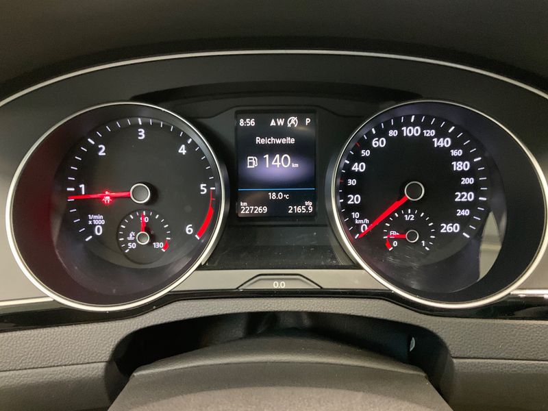 Volkswagen Passat 2.0 TDI Highline 4Motion BlueMotion Tech 2017 – снимка 18