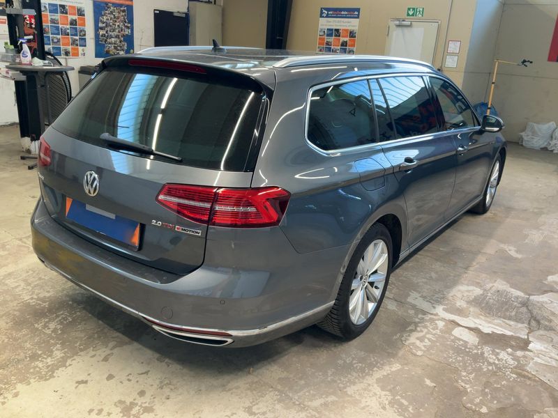 Volkswagen Passat 2.0 TDI Highline 4Motion BlueMotion Tech 2017 – снимка 8