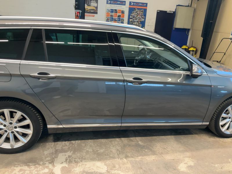 Volkswagen Passat 2.0 TDI Highline 4Motion BlueMotion Tech 2017 – снимка 10