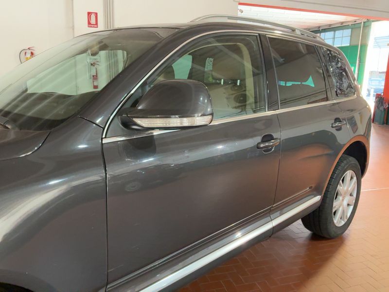 Volkswagen Touareg 3.0 V6 TDI Exclusive 2008 – снимка 4