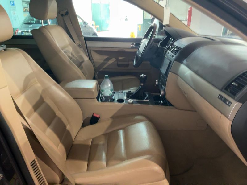 Volkswagen Touareg 3.0 V6 TDI Exclusive 2008 – снимка 16