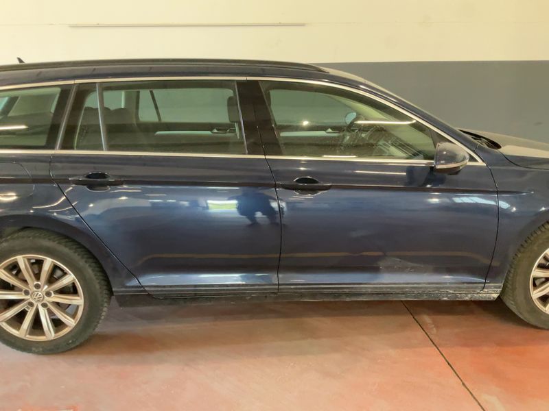 Volkswagen Passat 2.0 TDI Business Line BlueMotion Tech 2017 – снимка 10