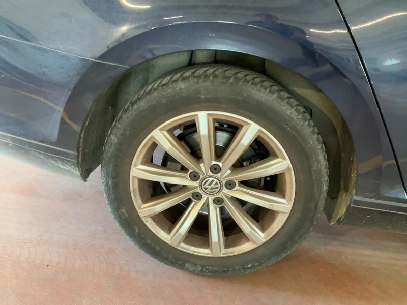 Volkswagen Passat 2.0 TDI Business Line BlueMotion Tech 2017 – снимка 9