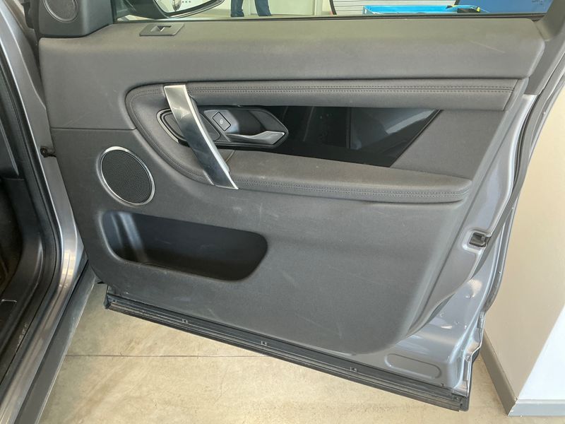 Land Rover Discovery Sport D150 S AWD 2019 – снимка 30