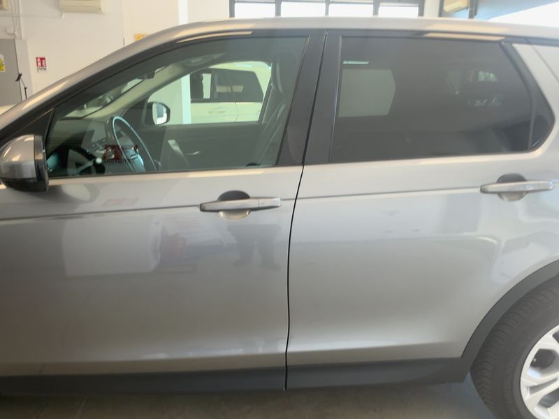 Land Rover Discovery Sport D150 S AWD 2019 – снимка 4