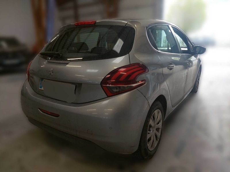 Peugeot 208 1.2 PureTech Blue Lease Active 2019 – снимка 5