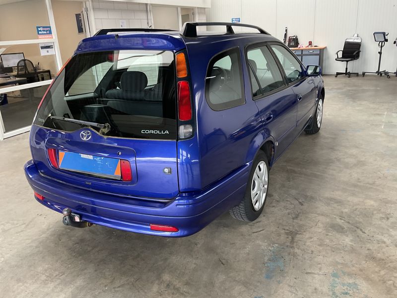 Toyota Corolla 1.6 Terra 2000 – снимка 2